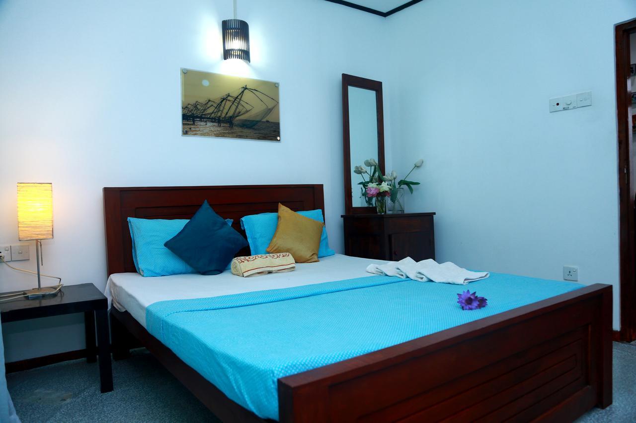 Sea Shine Beach Resort Mirissa Buitenkant foto