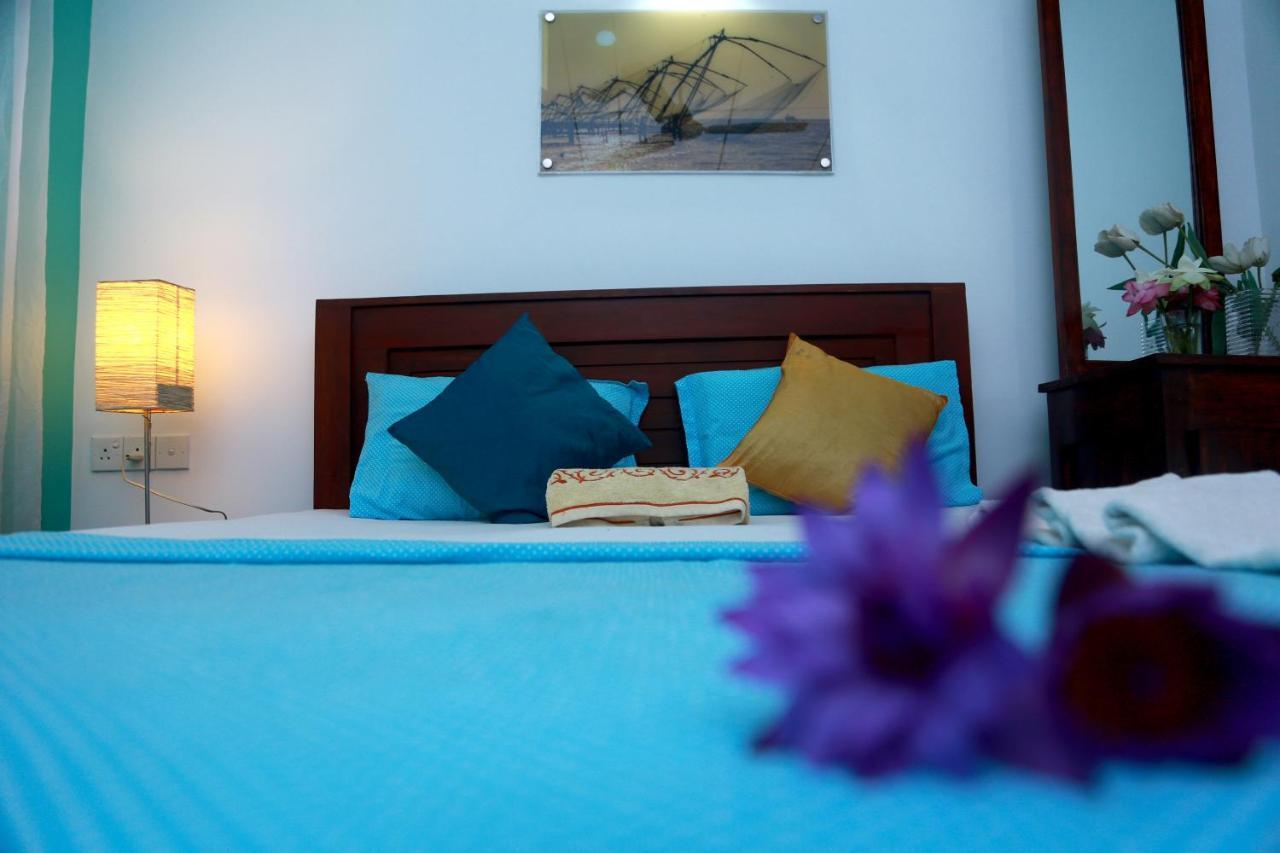 Sea Shine Beach Resort Mirissa Buitenkant foto