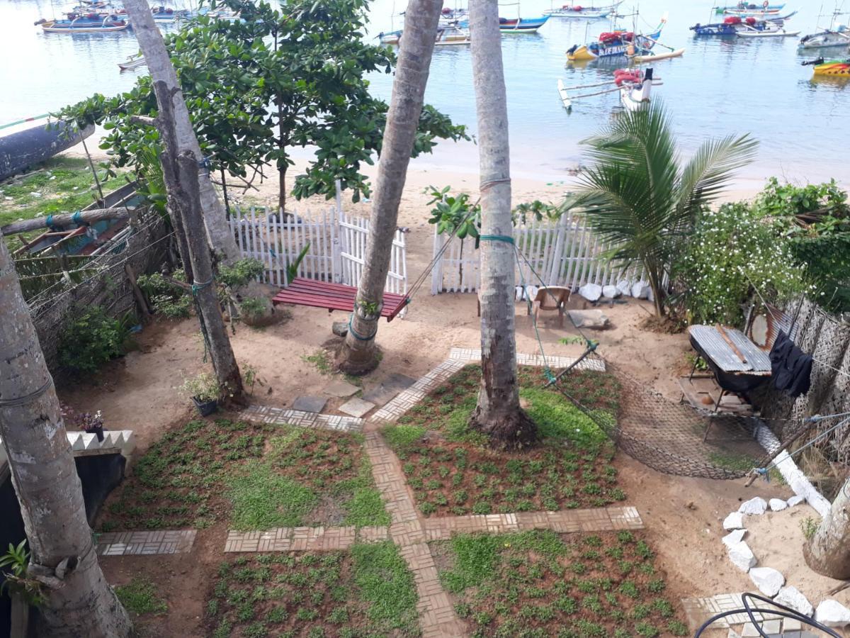 Sea Shine Beach Resort Mirissa Buitenkant foto